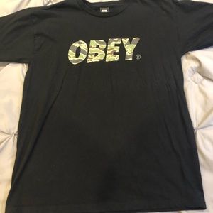 NWOT MEN’S OBEY SHIRT
